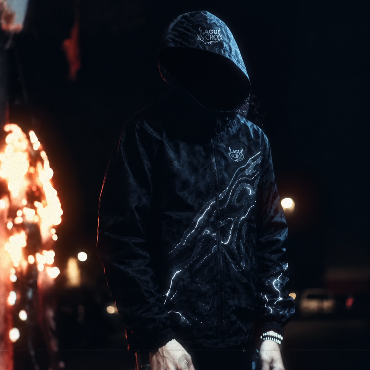 VESTE EN CROIX NOIR — visuel 1